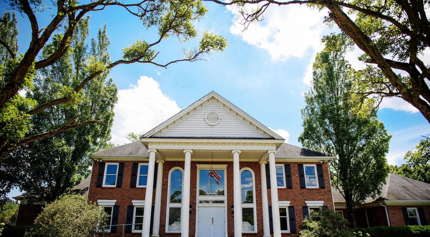 The Wedding Website of Hannah Reed and Sebastian Walling