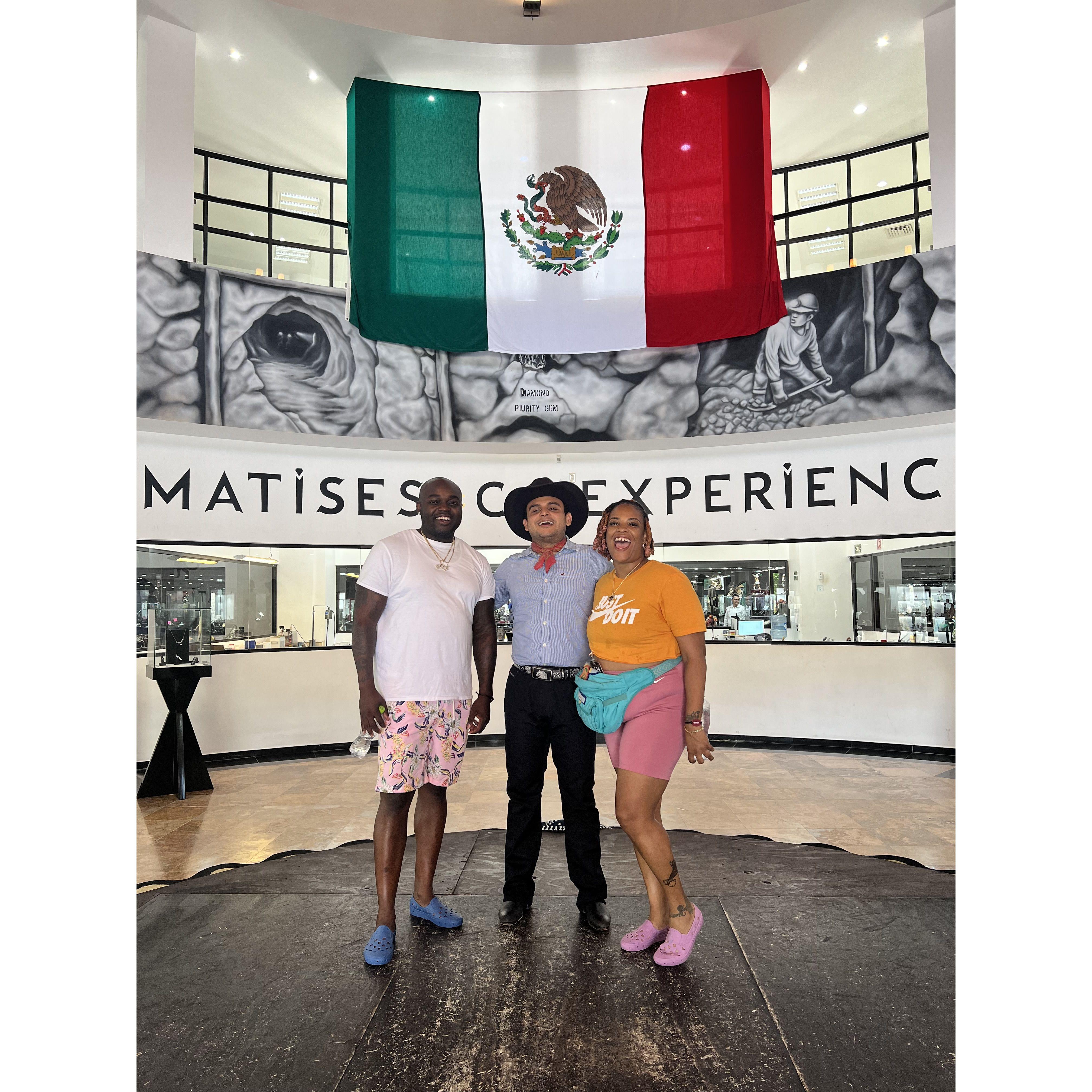 Mexico Kisses