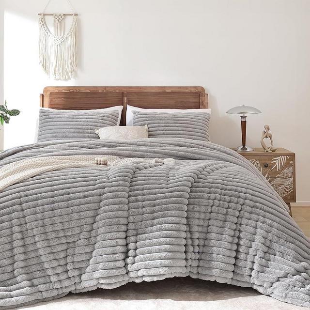 Smoofy Fluffy King Size Comforter Set 3 Pieces - Lightgrey Fleece Fluffy Comforter King Size, Luxury Fuzzy King Bedding Set, Soft King Size Bed Set All Season, Heavy Bedding King with 2 Pillow Cases