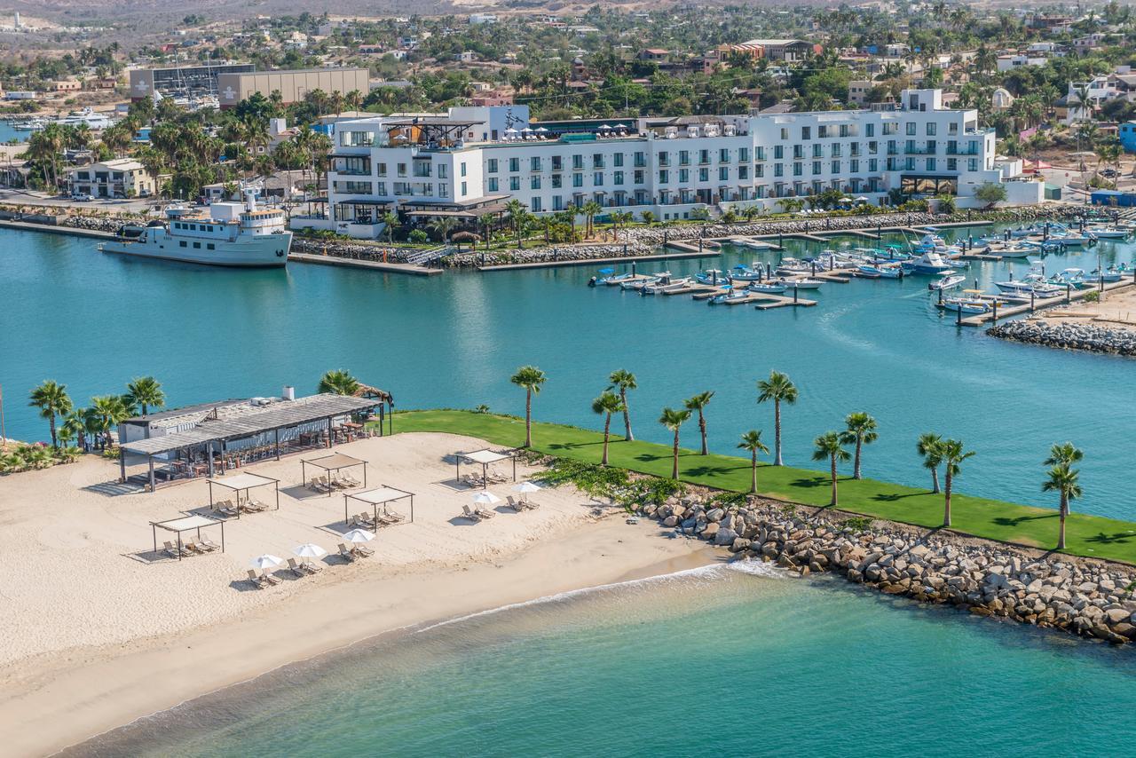 The Wedding Website of Whitney Hood and Greg Rosso