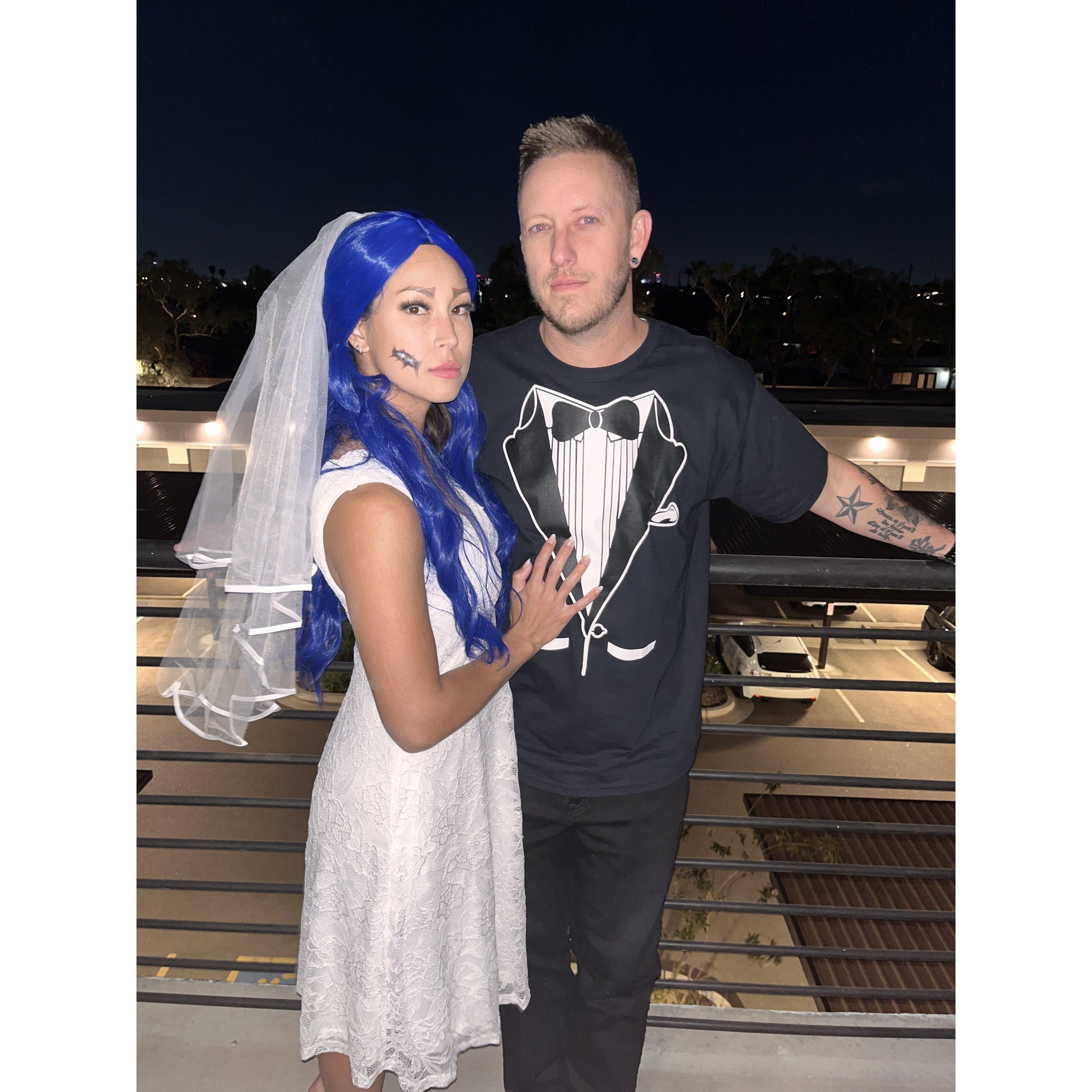 Had to take advantage and dress up as the Corpse Bride for Halloween.