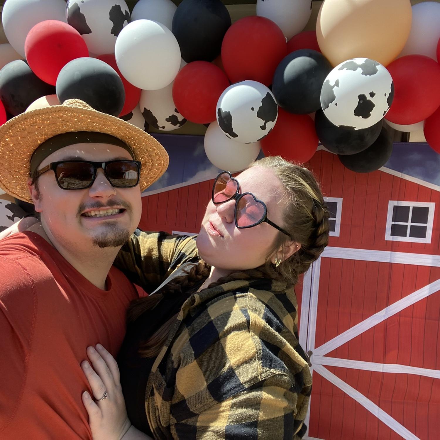 Embracing our inner ranch style at Liam’s farm themed 1st birthday party!
Year: 2022