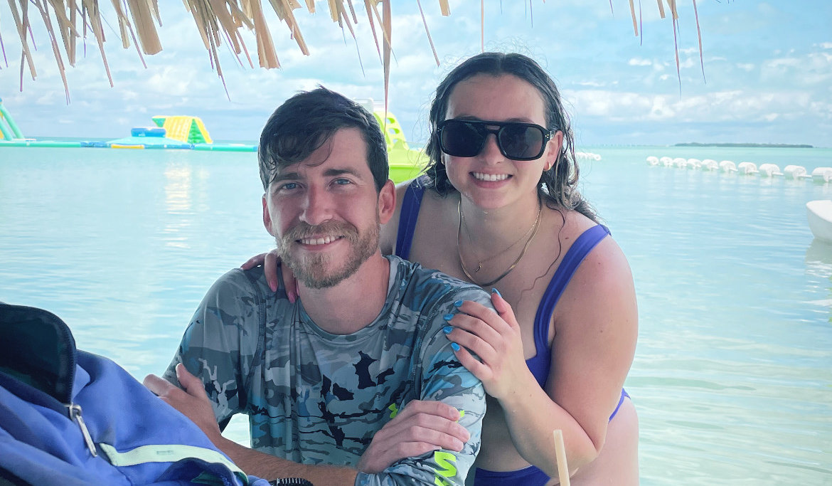 The Wedding Website of Samantha Galutza and Adam Chenoweth