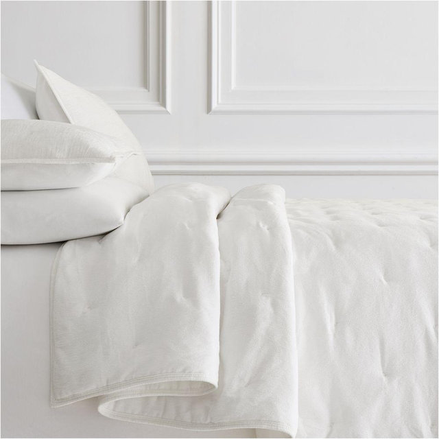 Chenille Tack Stitch Quilt, King/Cal. King, White