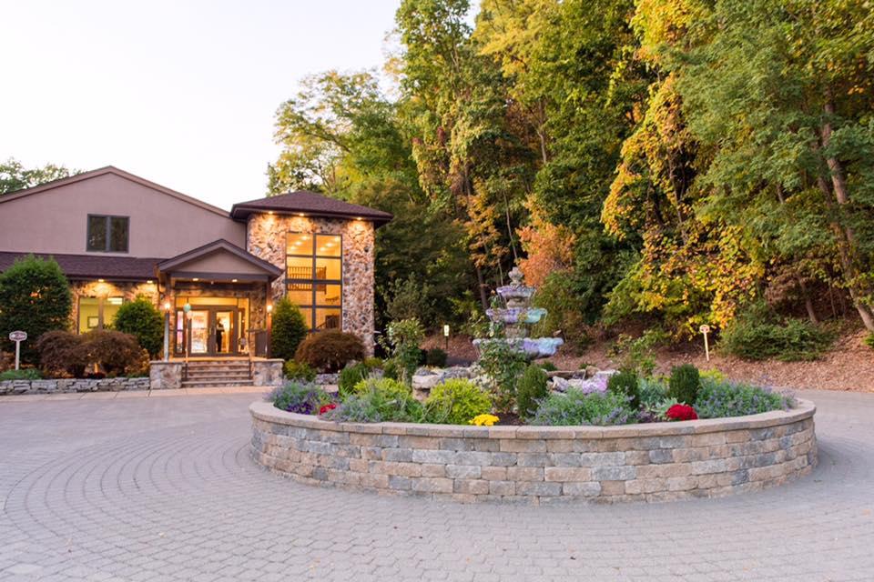 The Wedding Website of Alisha Gandhi and AJ Brown