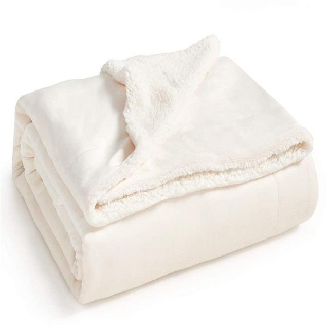 Bedsure Sherpa Fleece Blanket Queen Size Off White Cream Plush Blanket Fuzzy Soft Blanket Microfiber