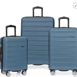 Travel Select Snow Creek Matte Hardside Spinner Luggage Set with USB Port