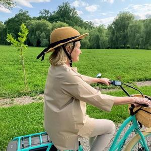 Straw Hat Bike Helmet