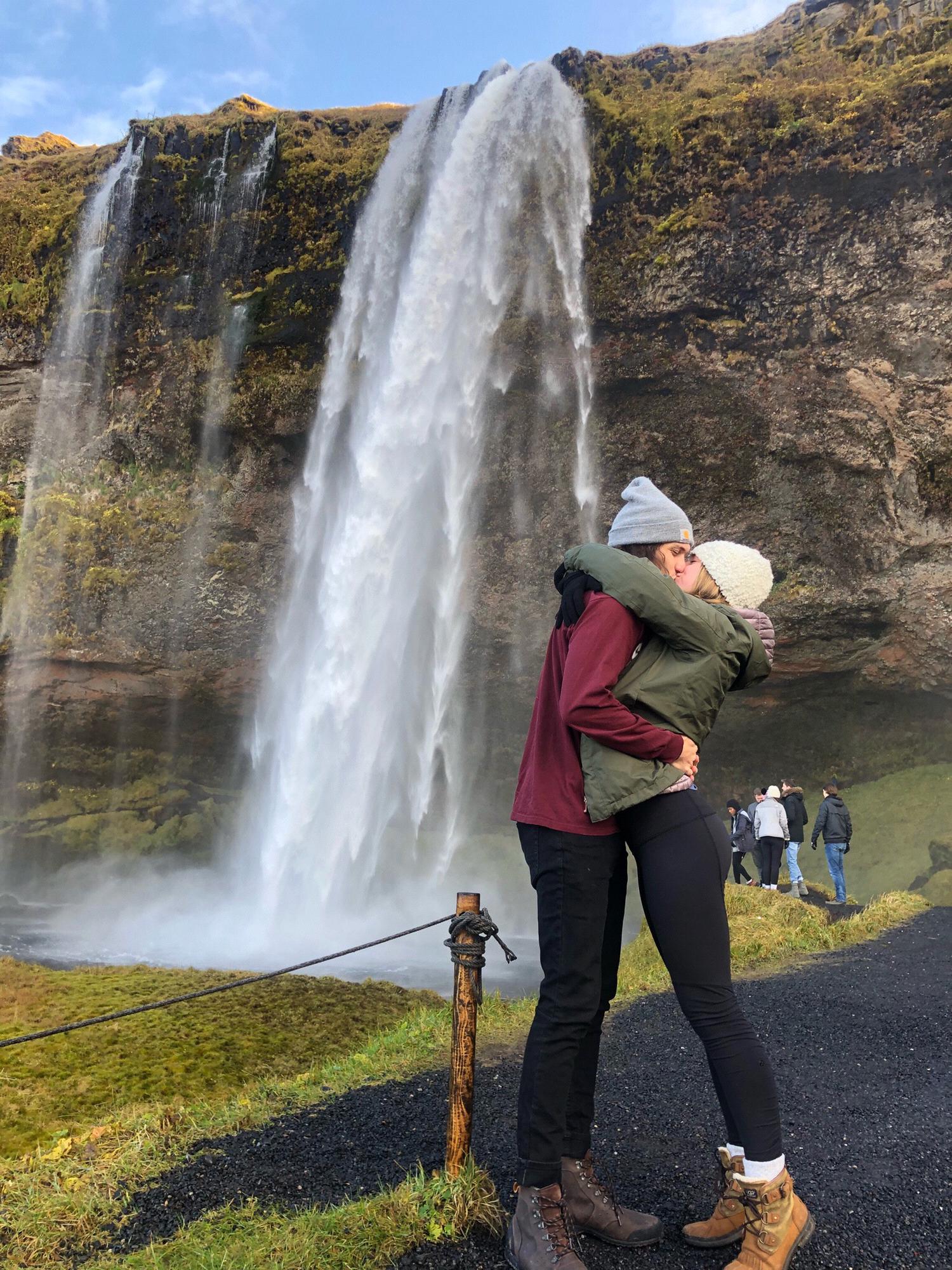 casual 11 month dating anniversary day
