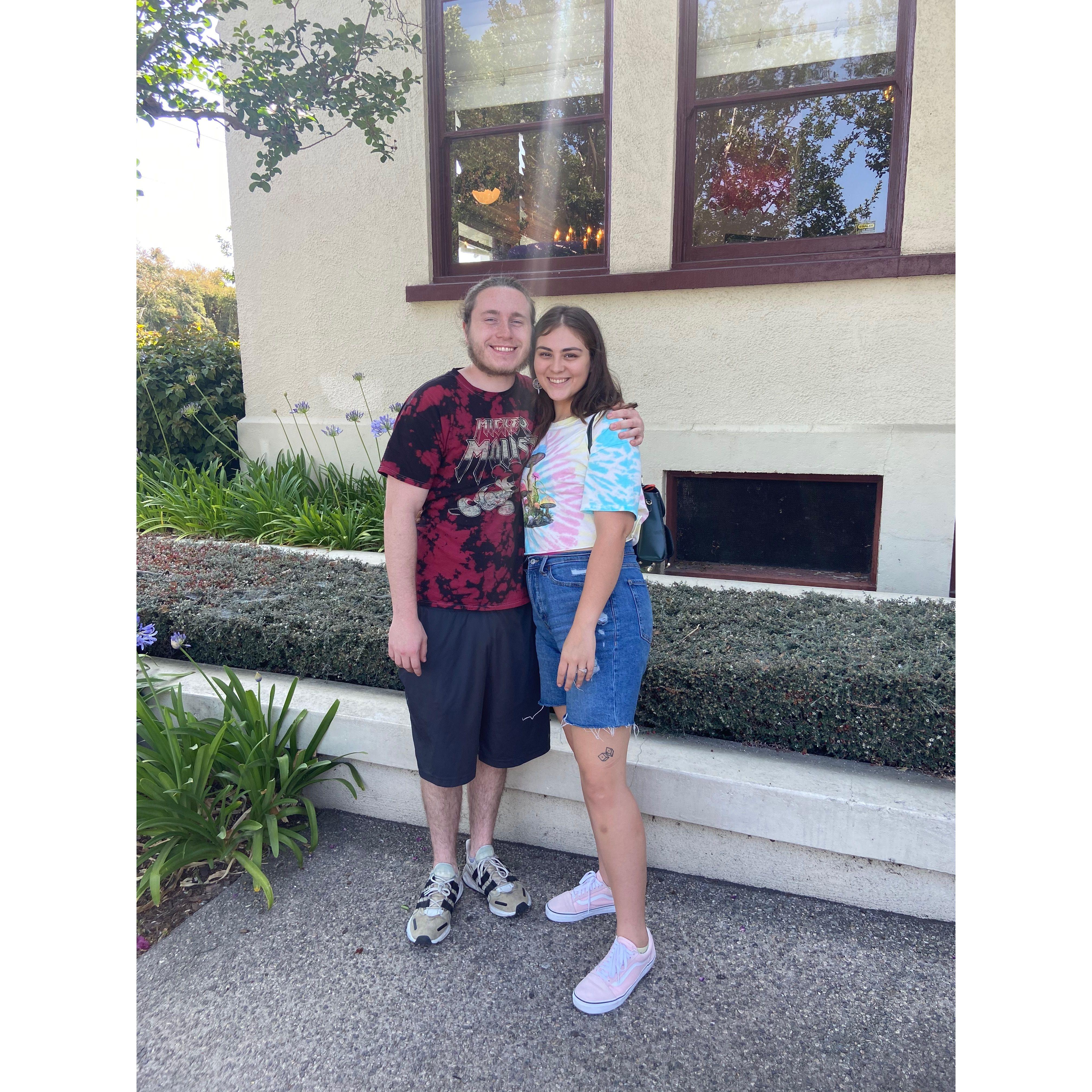 Unintentional tye dye matching.