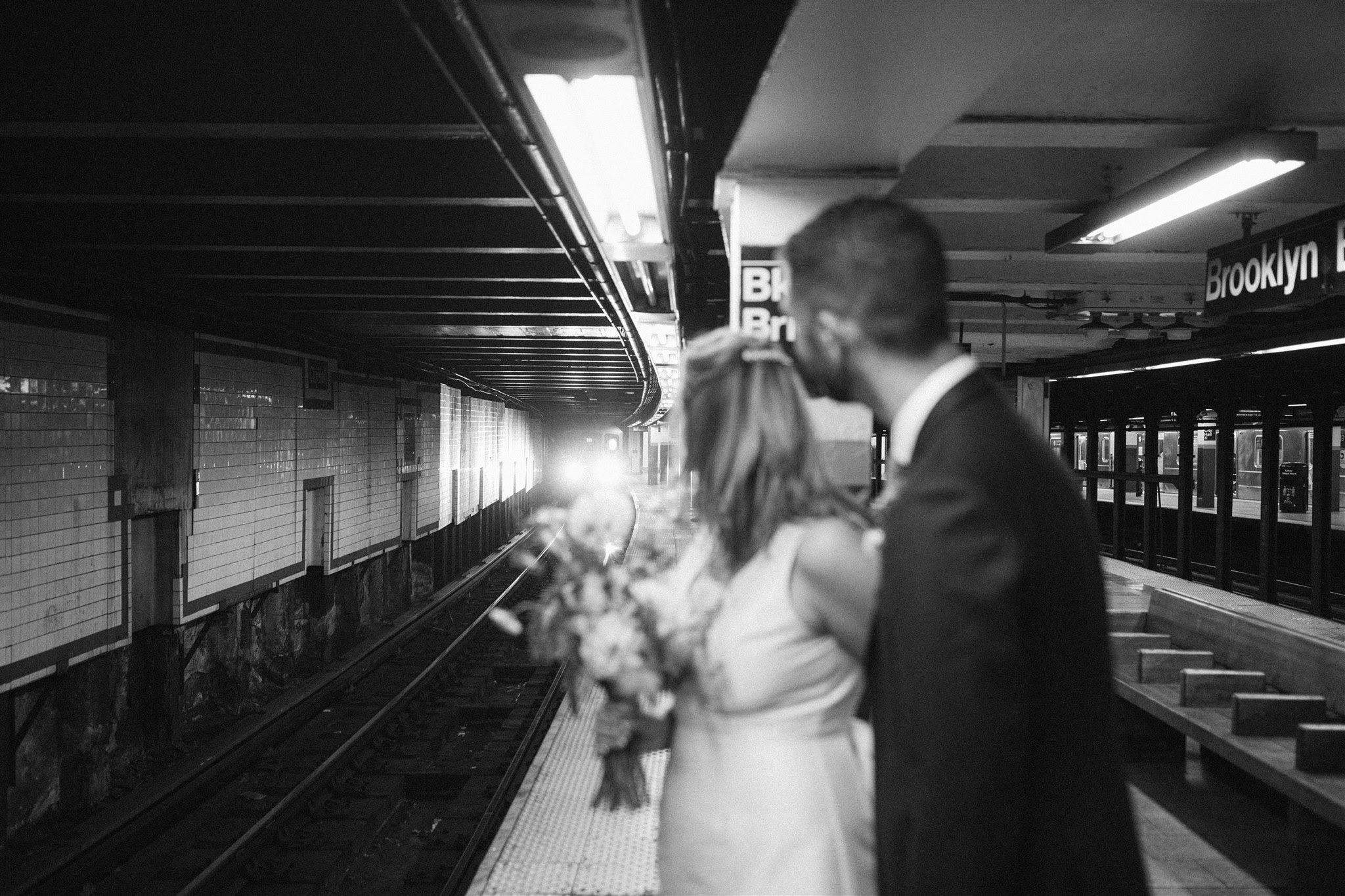 The Wedding Website of Lauren Greenfield and Josh Greenfield