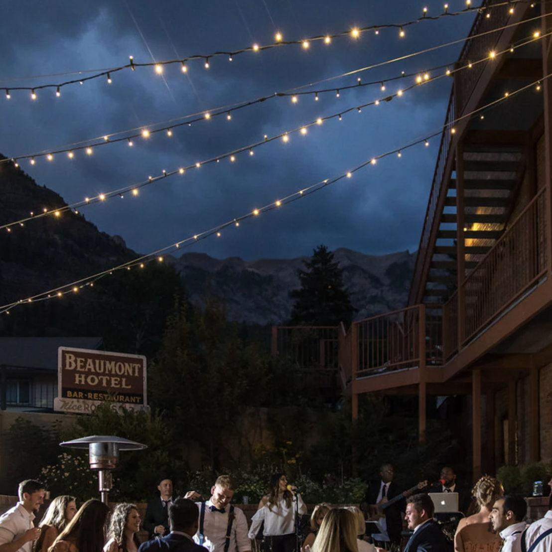 The Beaumon Hotel Garden Courtyard