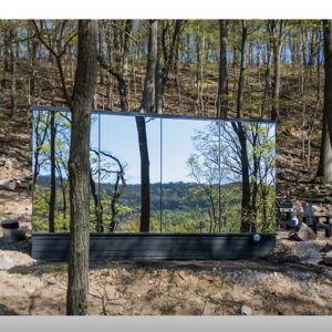Weekend for 2 in a mirror villa