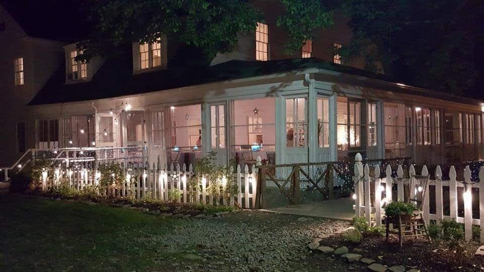 The Wedding Website of Emma Putnam and Ashton Terry