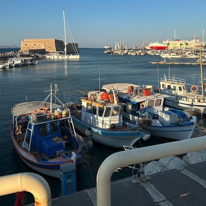 I took this photo just 20 minutes before Dill proposed, not knowing we would be back here shortly after to take our engagment photos!