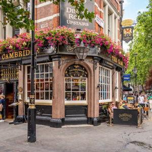 Dinner at a Cozy London Pub