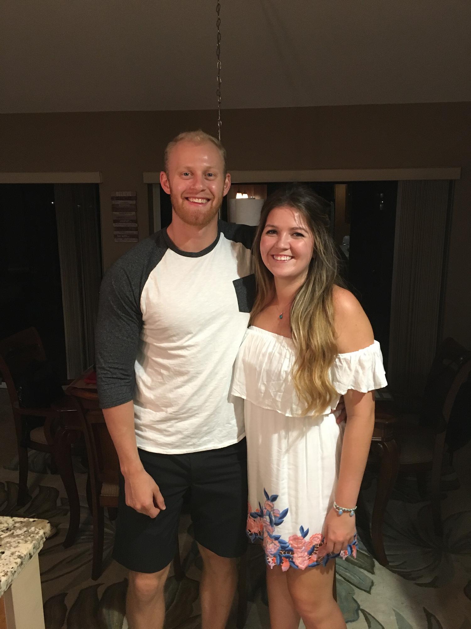 Steph & Austin's first official date. Mike made fun of Austin for this picture