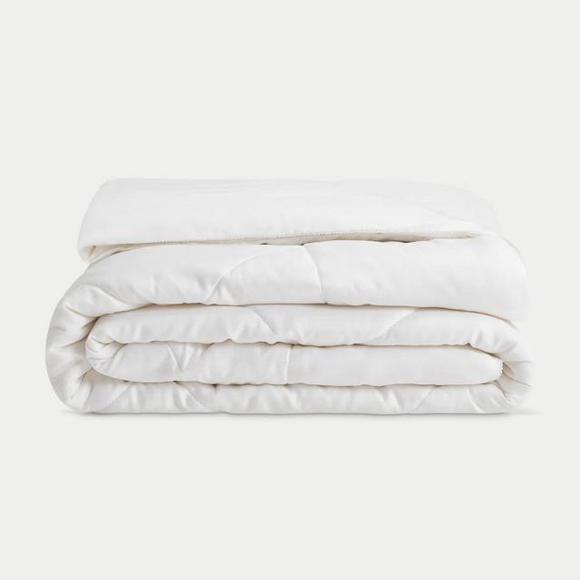 Cozy Earth Comforters