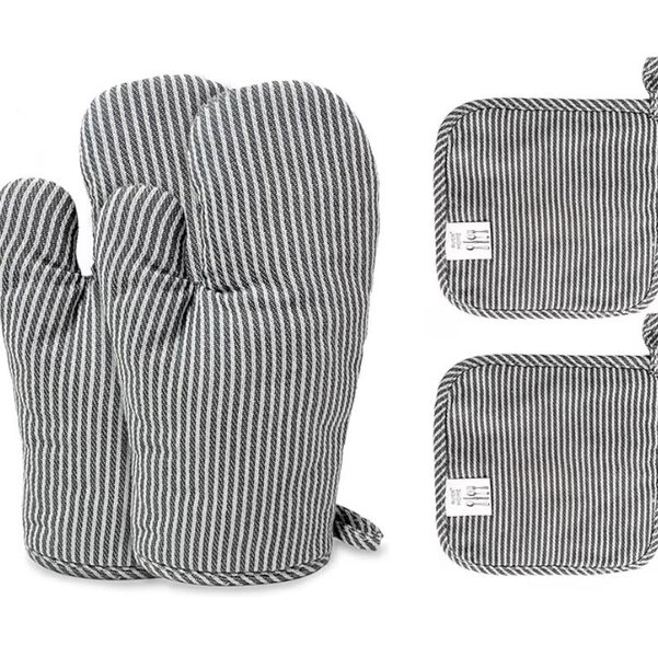 KitchenAid Gingham Oven Mitt 2-Pack Set, Milkshake, 7"x13"