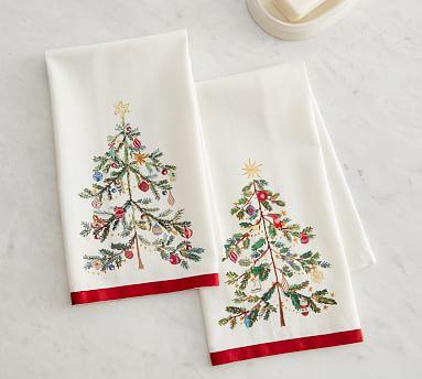 Christmas in the Country Guest Towels - Set of 2