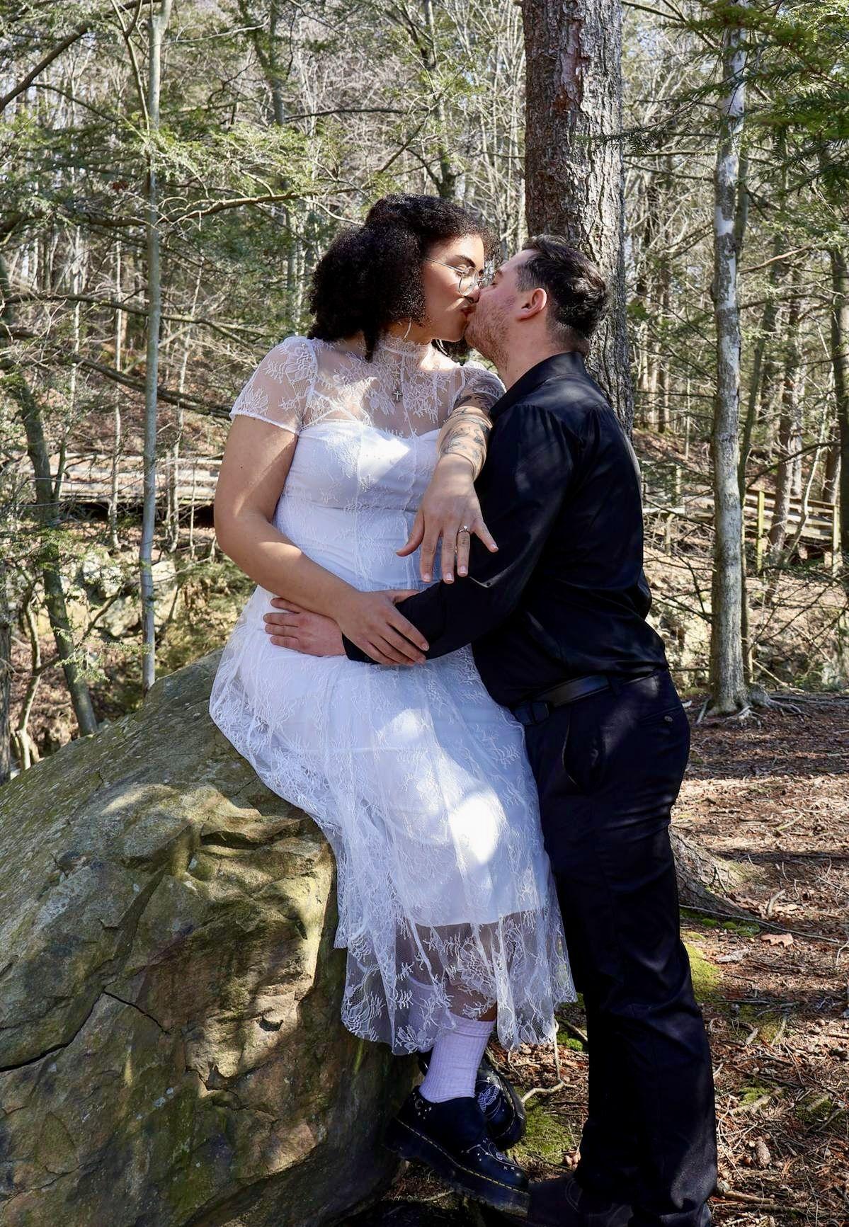 The Wedding Website of Cassandra Bond and Clay Darkes