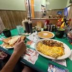 Uncle Loui's Cafe