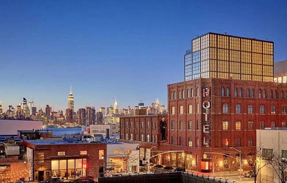 The Wedding Website of Emma Yavel and Corey Gary