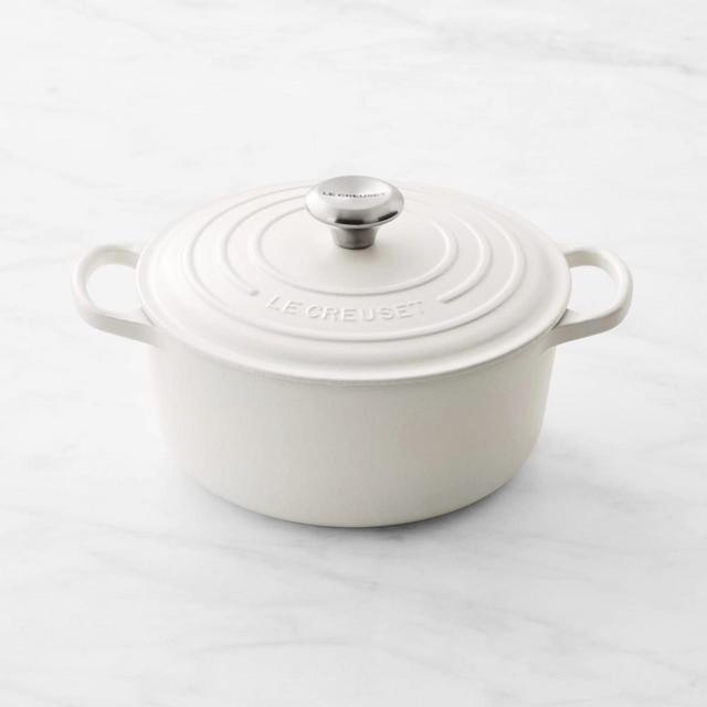 Le Creuset Signature Enameled Cast Iron Round Dutch Oven, 4 1/2-Qt., Matte White