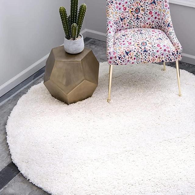 Unique Loom Solid Shag Collection Area Rug (8' Round, Snow White)