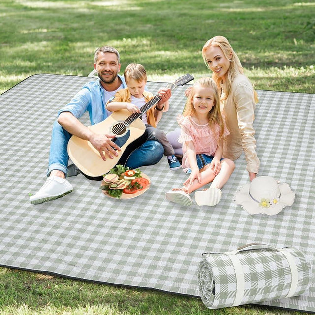 Picnic Blankets Outdoor Extra Large - 80"x80" Portable Waterproof Picnic Blanket, Machine Washable 3-Layer Foldable Park Mat with Sandproof Backing for Grass, Hiking, Travel, Concerts, Indoor (Green)