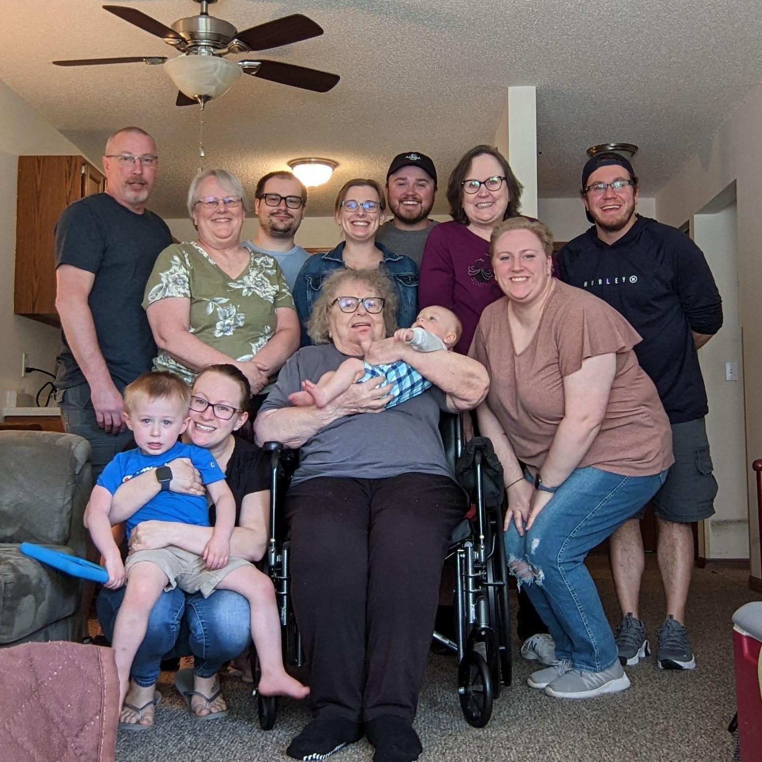 Generational family picture with Megan's family, 2023