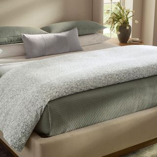 Signature Textured Stitch Quilted Sham