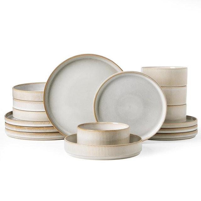 Famiware Star Dinnerware Set with Pasta Bowls, Service for 4 (16pcs), Ribbed Stoneware Plates and Bowls Dishes Sets - Chip & Scratch Resistant, Microwave & Dishwasher Safe, Cappuccino White