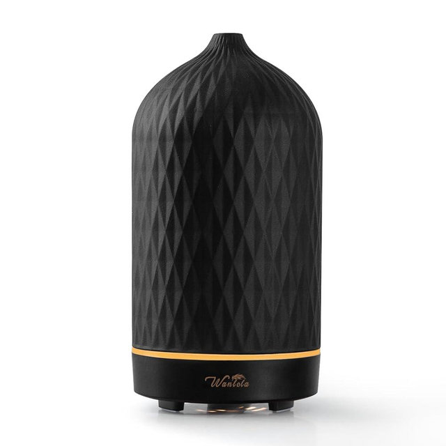 Wanlola Essential Oil Diffuser with Diamond Pattern,120ML Aromatherapy Ceramic Diffusers with Auto Off Function & Warm Light for Home,Decor,Black