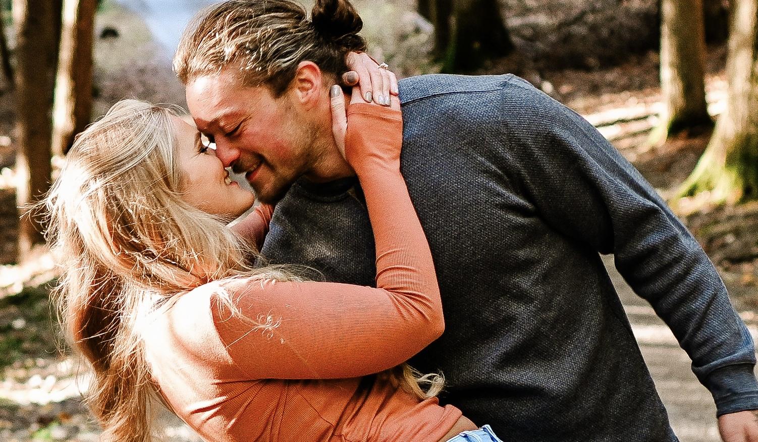 The Wedding Website of Amanda Mogielski and Bruin Brown