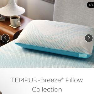 TEMPUR-Breeze® Pillow Collection