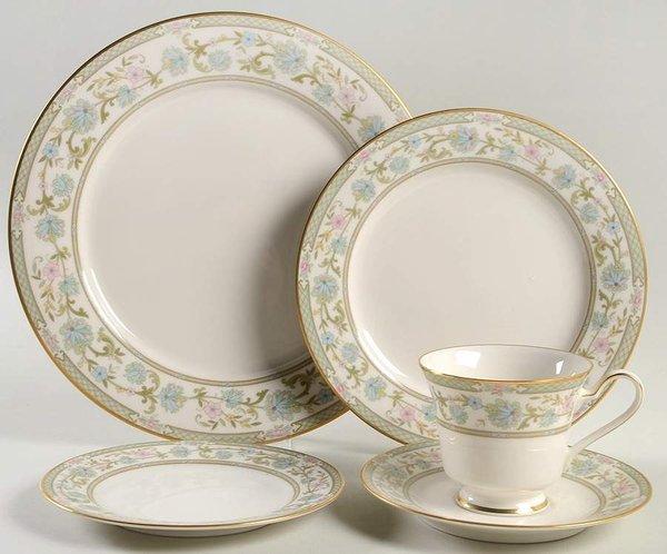 40 Piece Estate Set