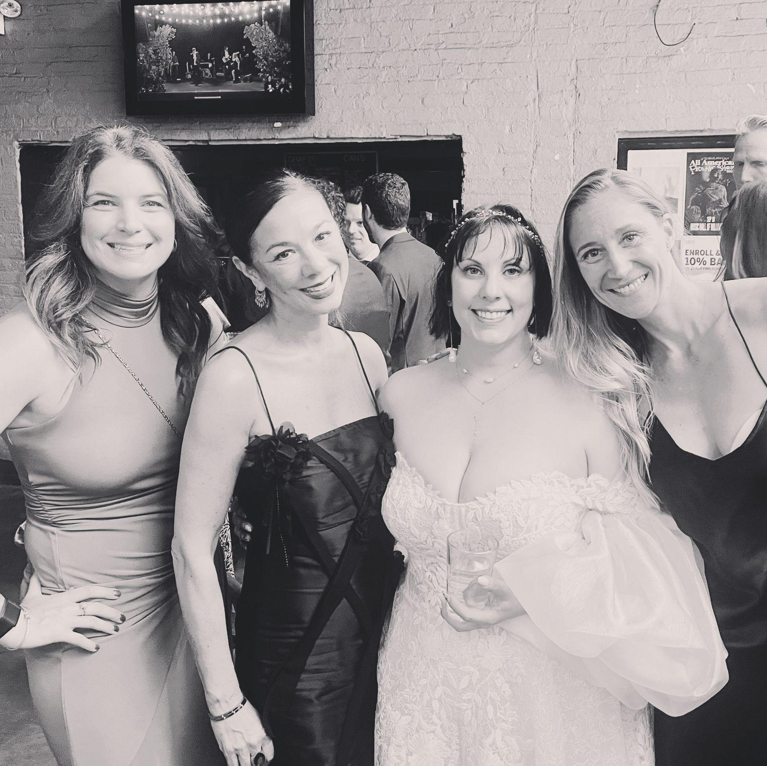 Laura Schnaidt and Raffi Holoszyc-Pimentel wedding