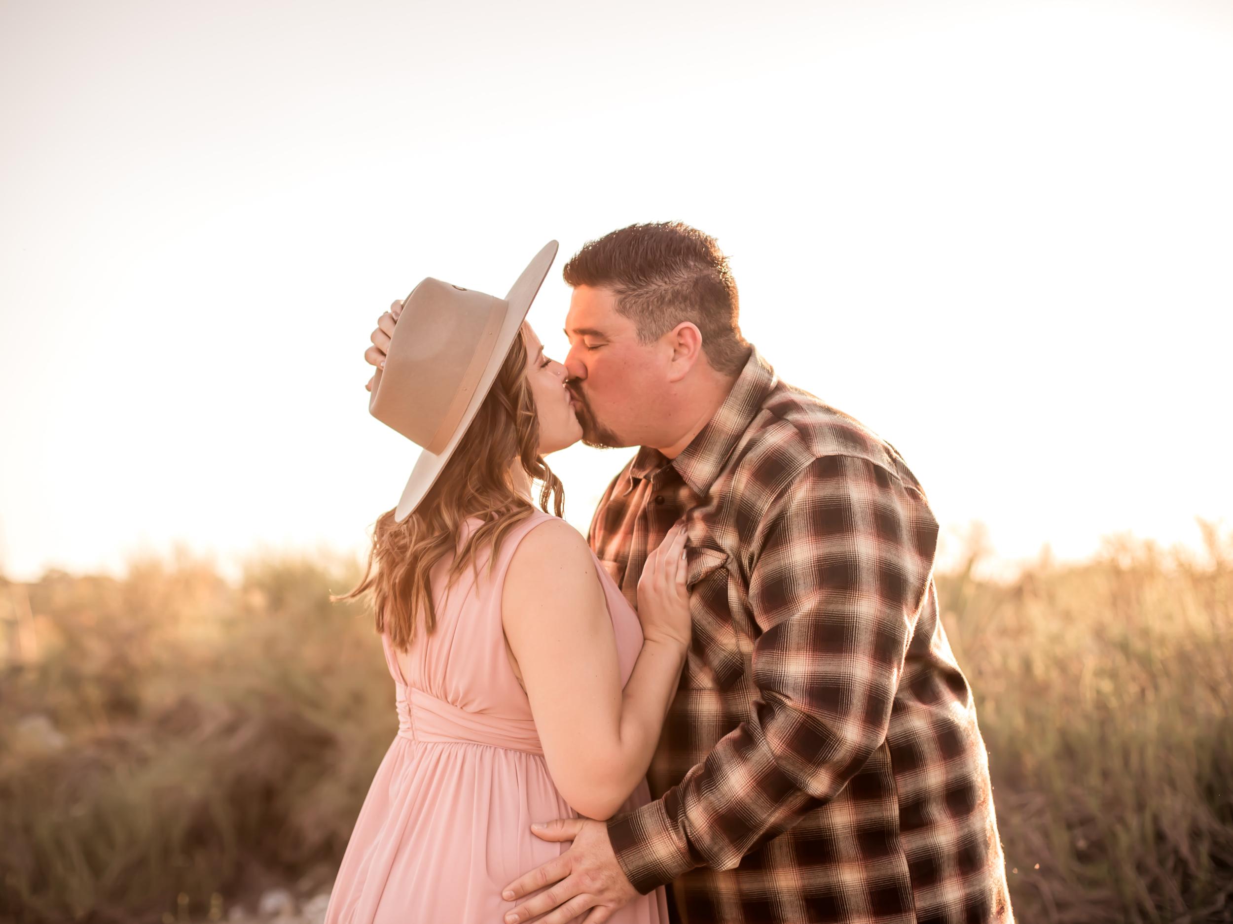 The Wedding Website of Nicole Taylor and Ronald Verna