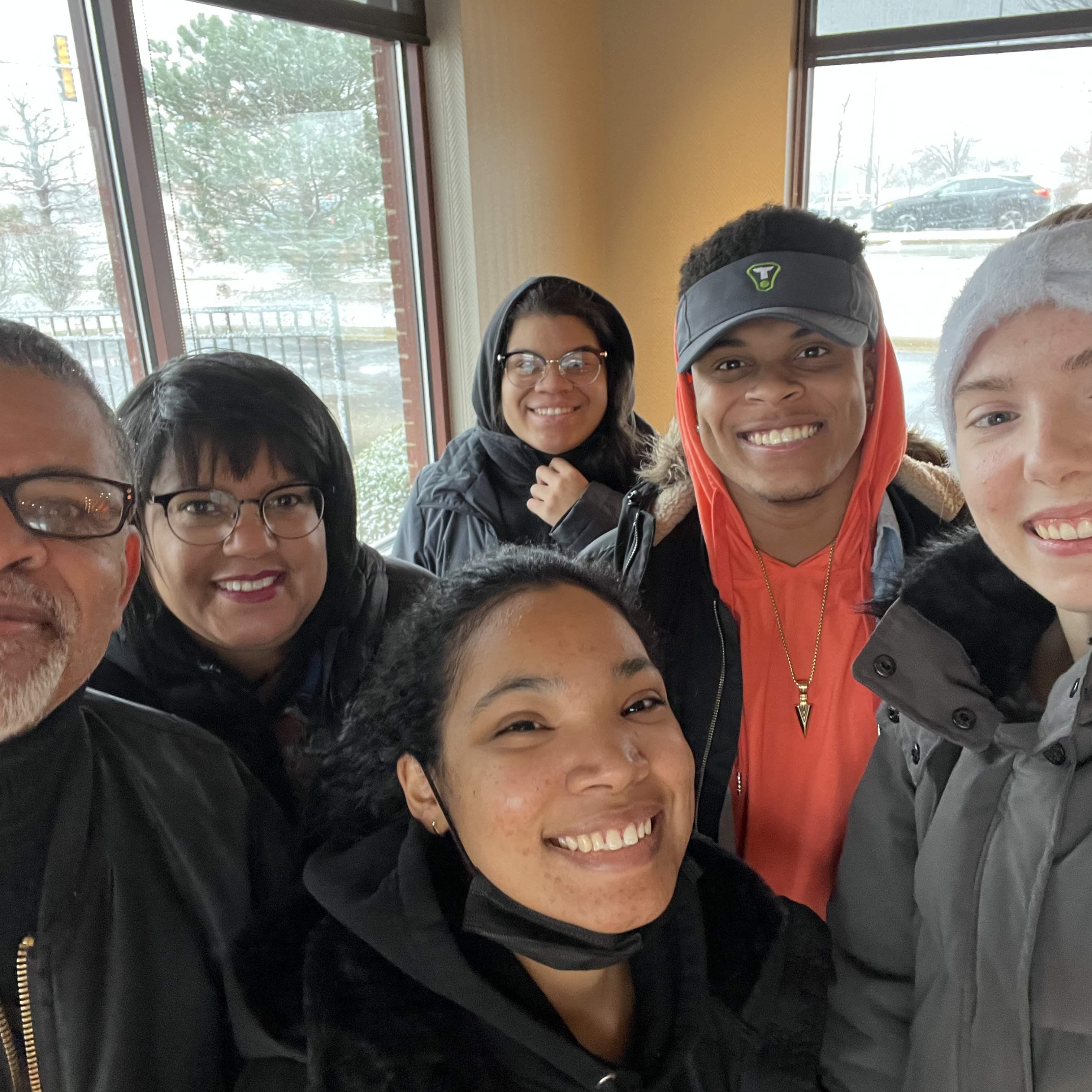 New Years 2022, Steven's family came to visit!