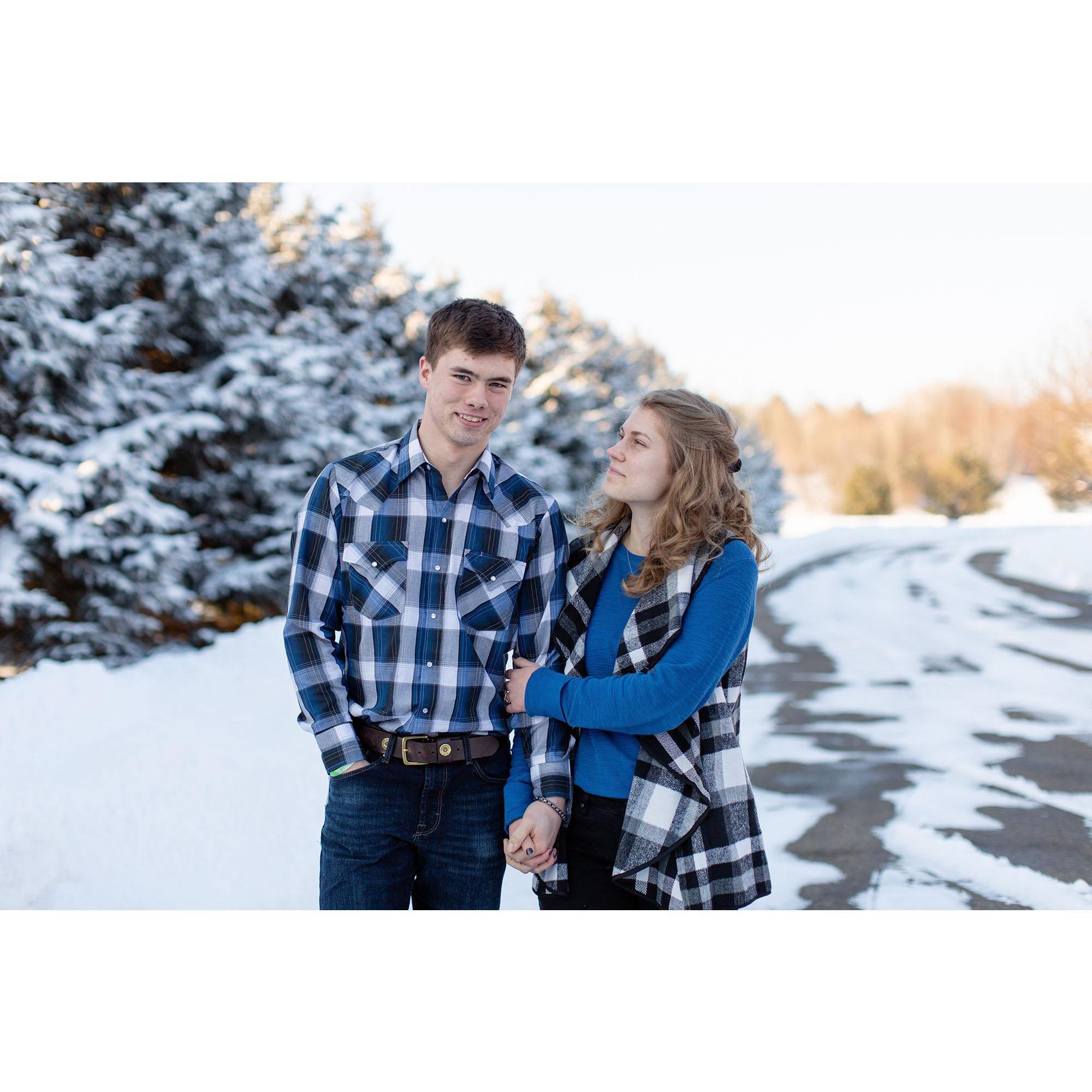 Engagement Photos: Ashley Dahl Photography
