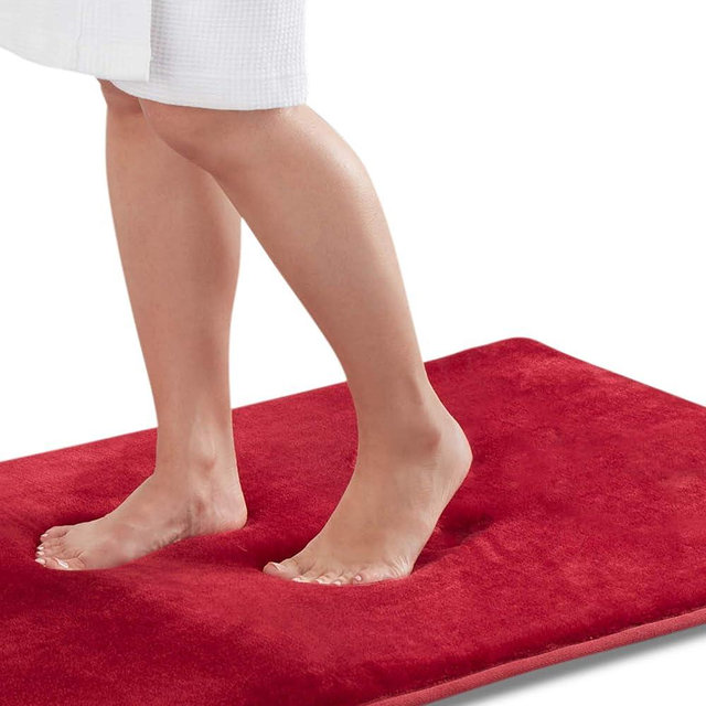 Genteele Memory Foam Bath Mat Non Slip Absorbent Super Cozy Velvet Bathroom Rug Carpet (22 inches X 42 inches, Red)