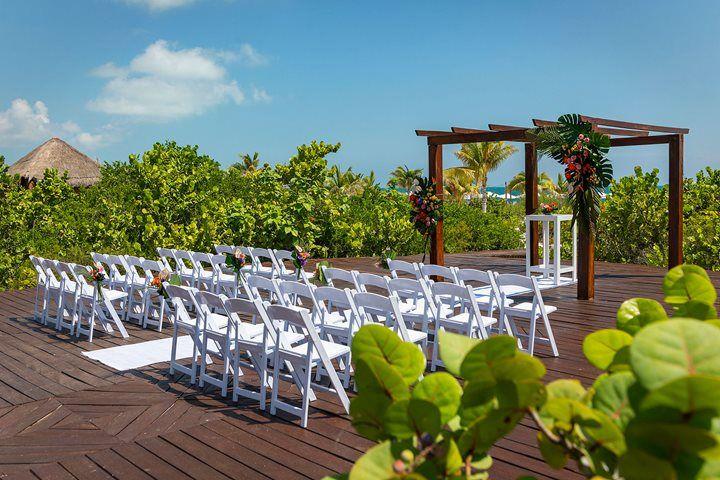 The Wedding Website of Brooklyn Gallant and Riley Pilkey
