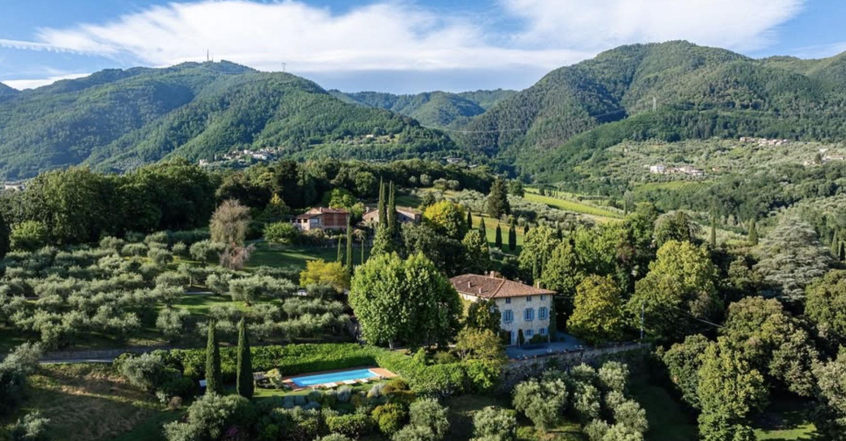 The Wedding Website of Andrea Rodriguez and Christopher Papszycki