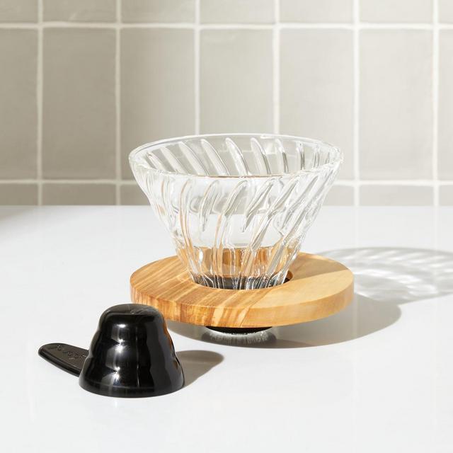 Hario V60 Glass Olivewood Coffee Dripper 02
