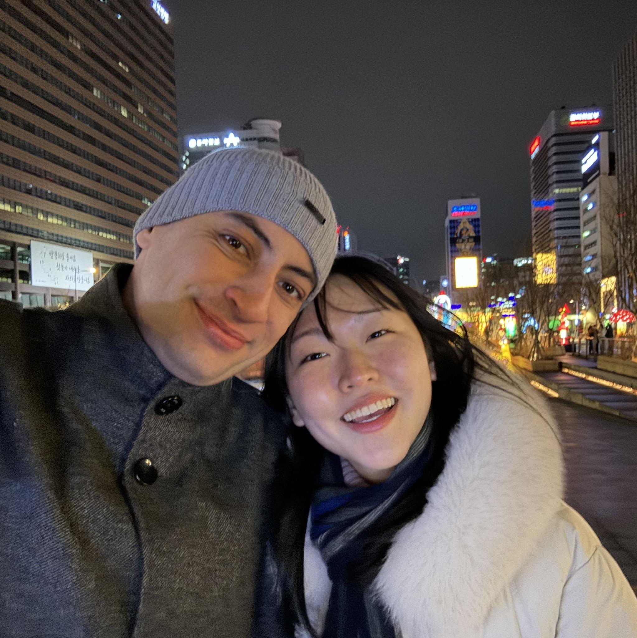 Winter date. 청계천 빛의 축제에 참석한 날입니다. 아주 추웠습니다.