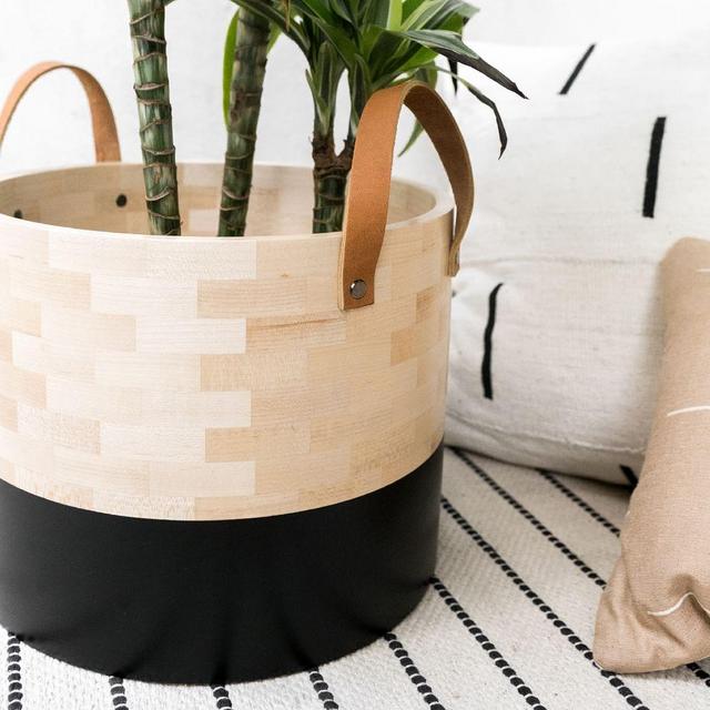 Large Dipped Basket, Maple,Black With Cognac Handles