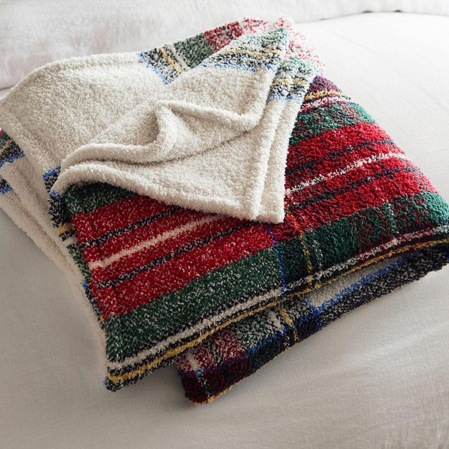 Cozy Stewart Blanket, White, Full/Queen