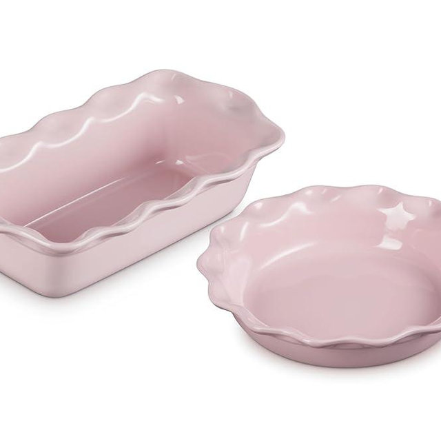 Le Creuset Stoneware Set of 2 9" Heritage Fluted Pie and 9" Fluted Loaf Dish, Chiffon Pink