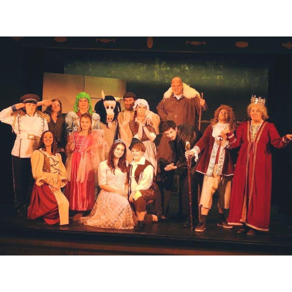 03.12.2016: Laura dragged Daniel into a role in the local Christmas Pantomime